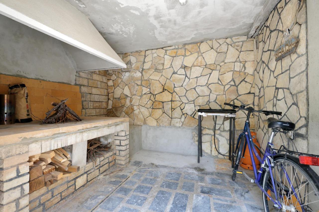 Apartman Don Pag Town Εξωτερικό φωτογραφία